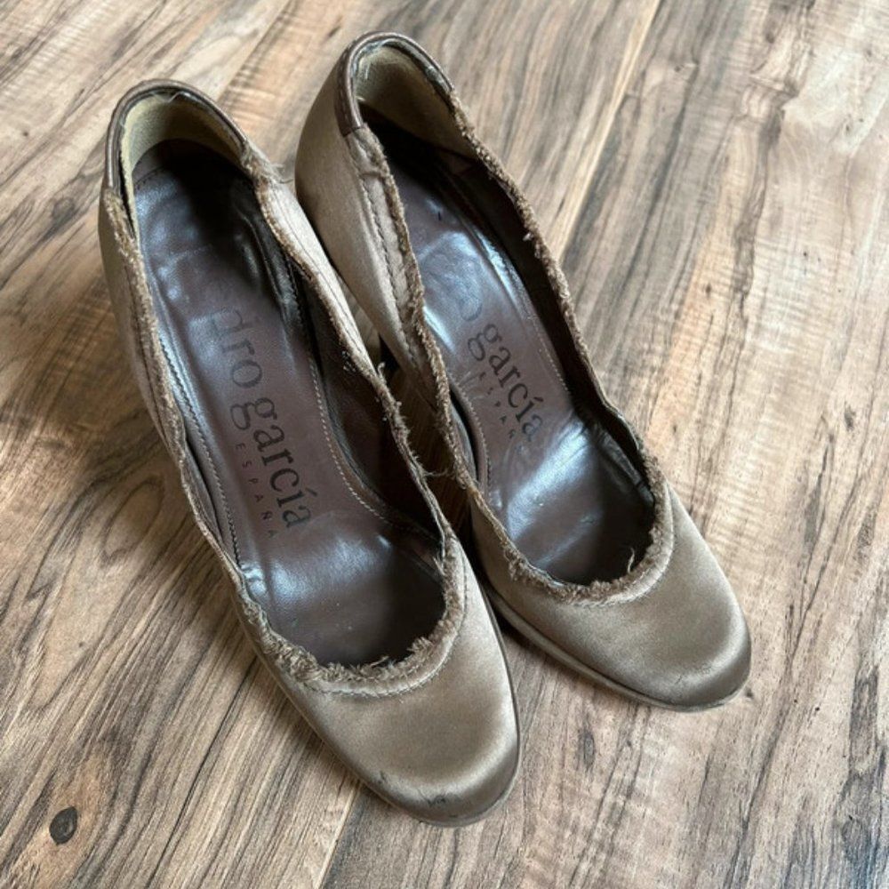 Pedro Garcia Espana size 36.5 heels‎